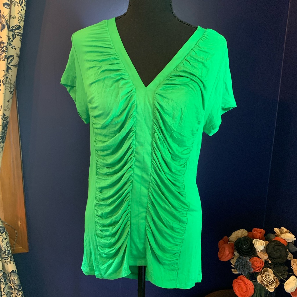 Nwt August Silk Bright Green Top L
